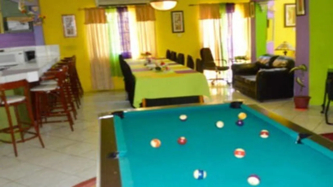 Sea Breeze Villa Montego Bay 0*,  Jamaika